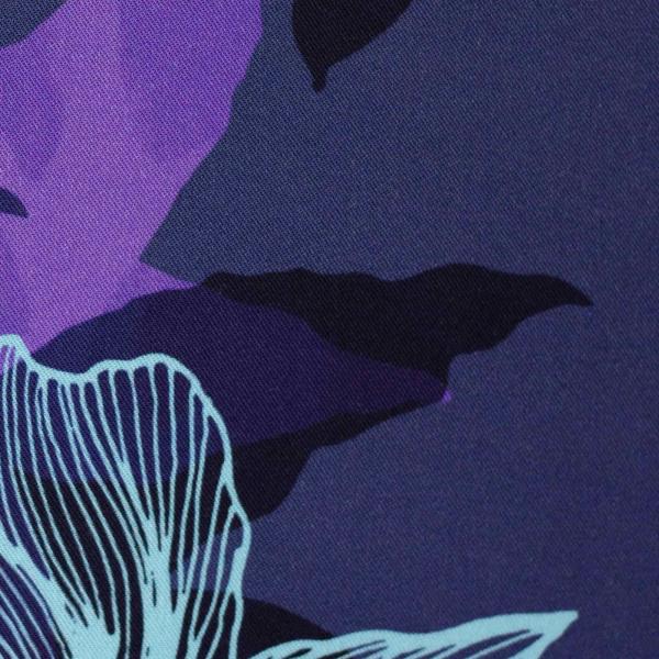 Viskose Flamingo Flowers by Thorsten Berger Blüten blau/flieder auf blau